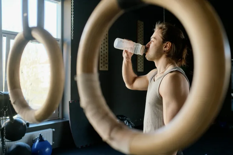 Sports Drink Companies Convinced You That Thirst Means You're Already Dehydrated